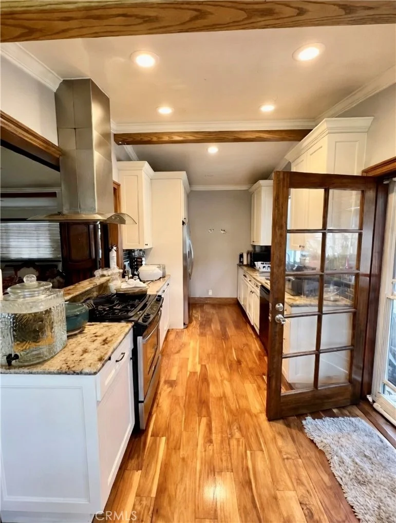Photo of 446 S Lowell