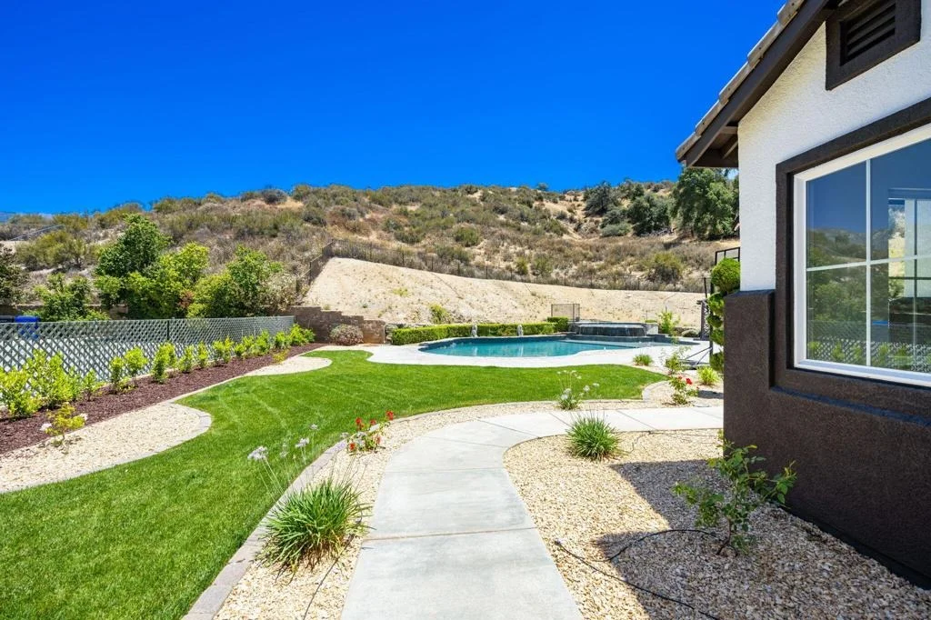 Photo of 13435 Canyon Crest Road