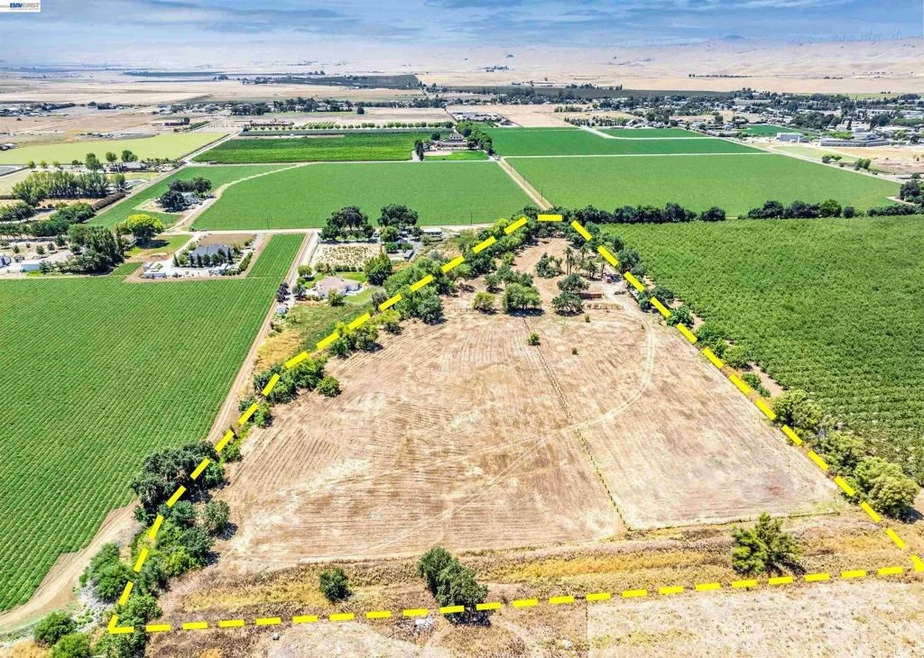 Photo of 3515 Kellogg Creek Rd