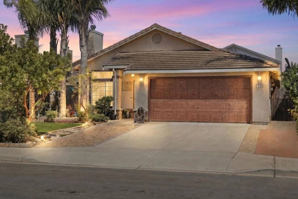 Photo of 1055 Eagle Drive
