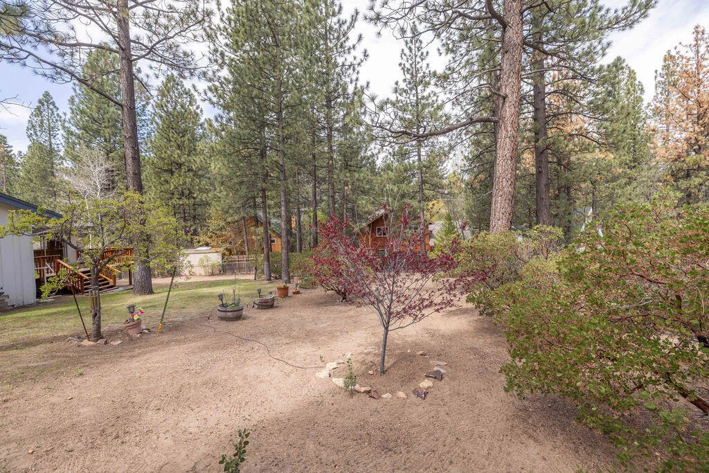 Photo of 41726 Comstock Lane