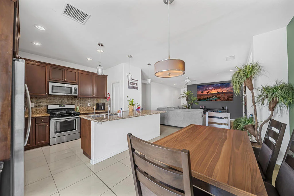 Photo of 52520 Avenida Herrera