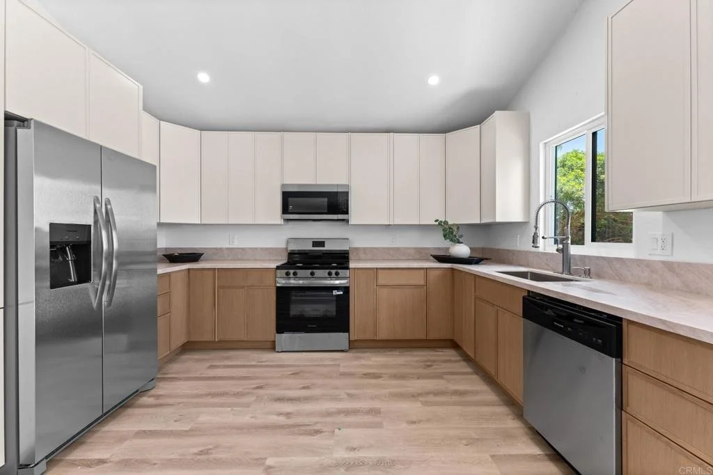 Photo of 6423 Goodwin Street