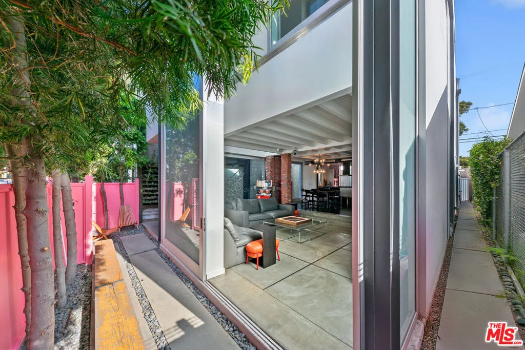 Photo of 1430 Abbot Kinney Boulevard