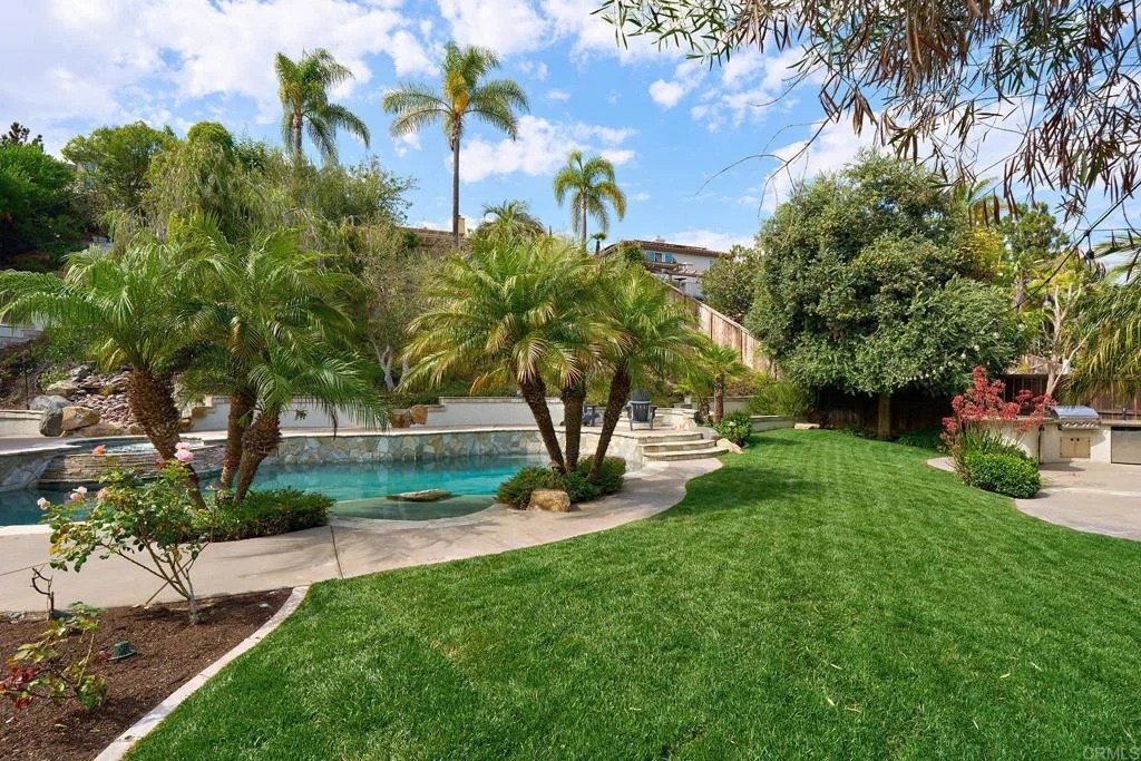 Photo of 2360 Avenida Helecho