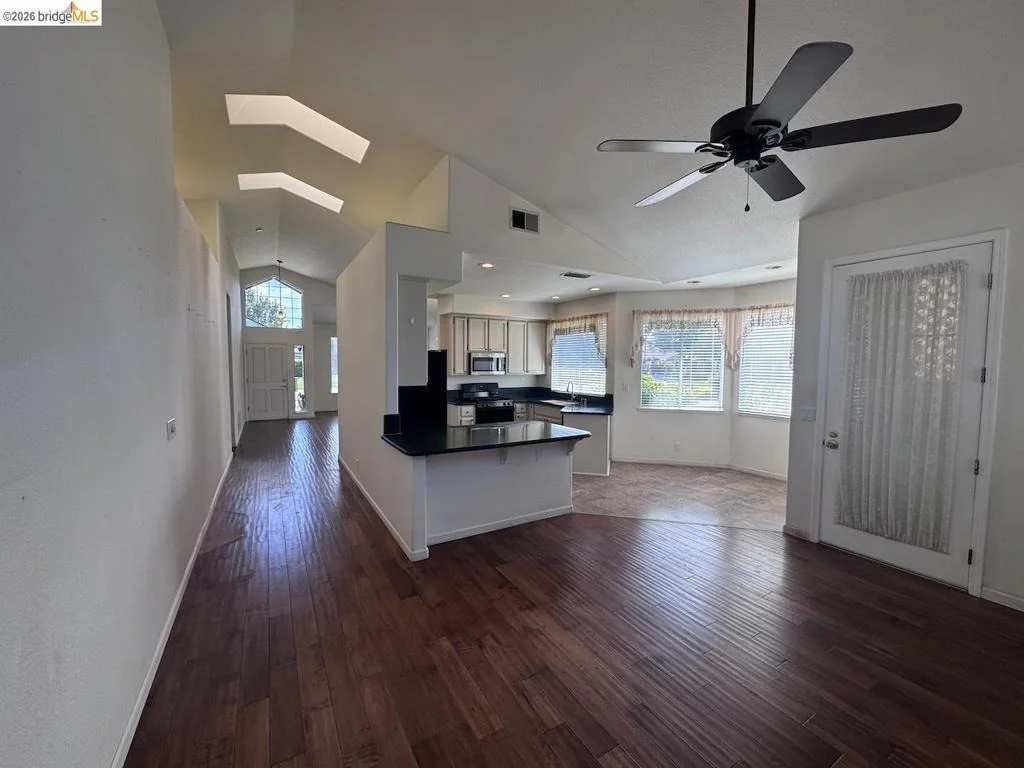 Photo of 5001 Meadow Pass Way
