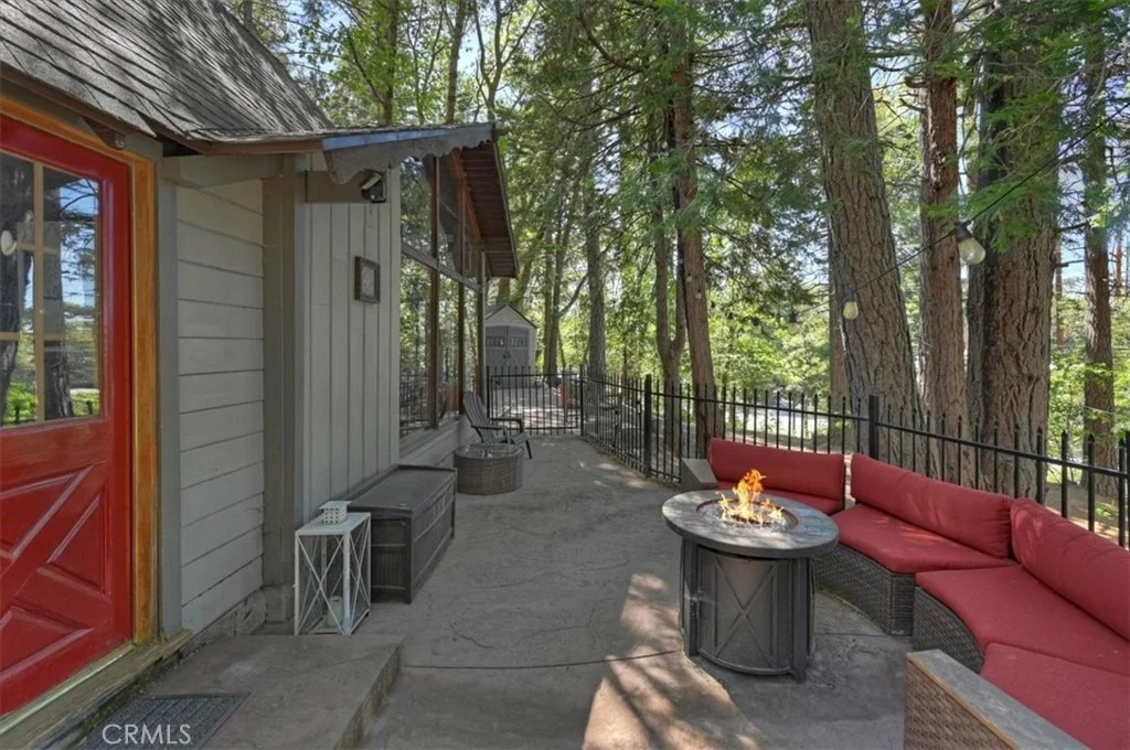 Photo of 27596 Oak Knoll