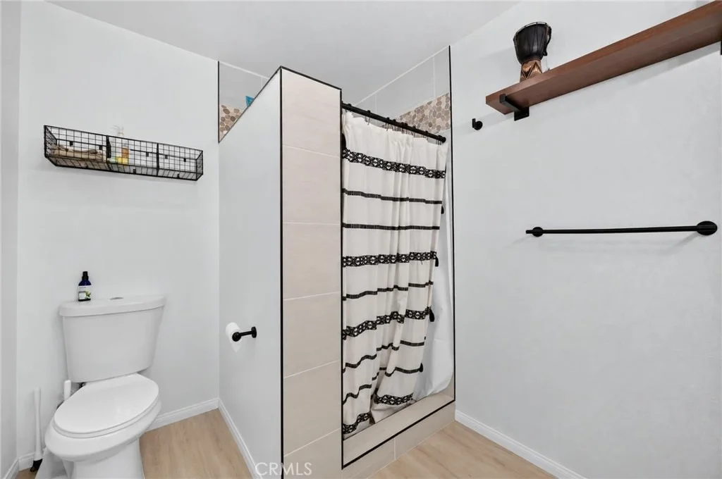 Photo of 2854 Lynae