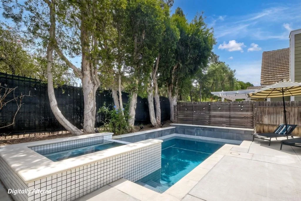 Photo of 975 Rose Arbor Drive
