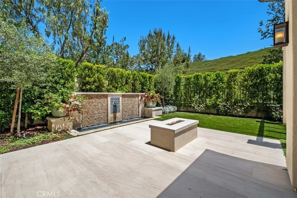 Photo of 100 Della