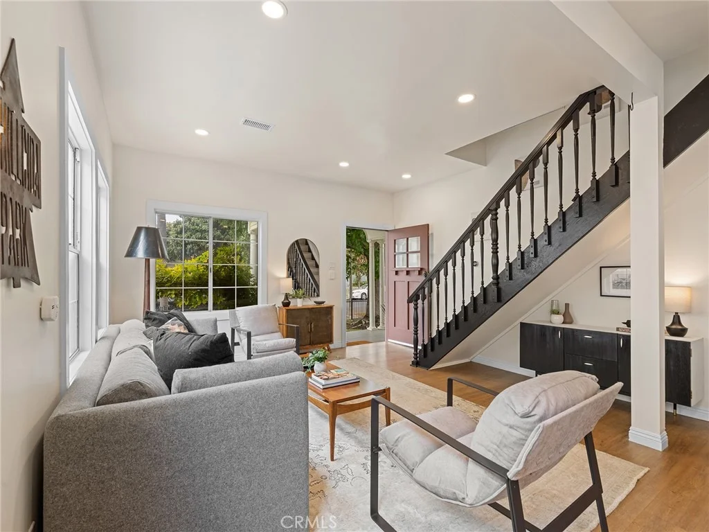 Photo of 740 Freeman