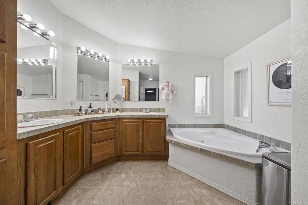 Photo of 42550 Hall Road