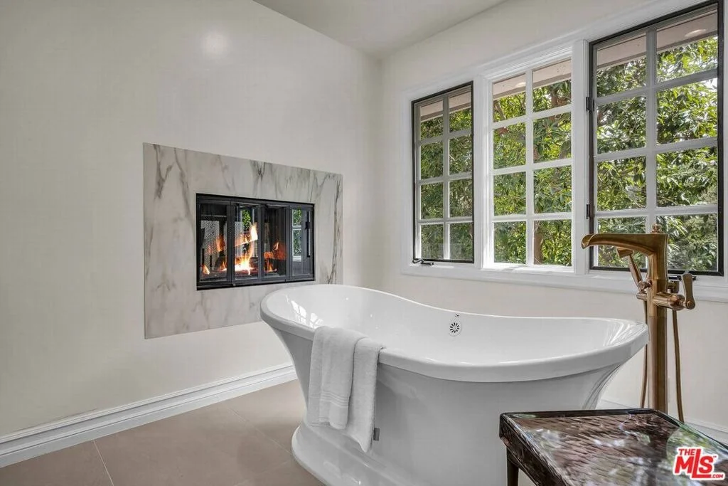 Photo of 3225 Iredell Lane