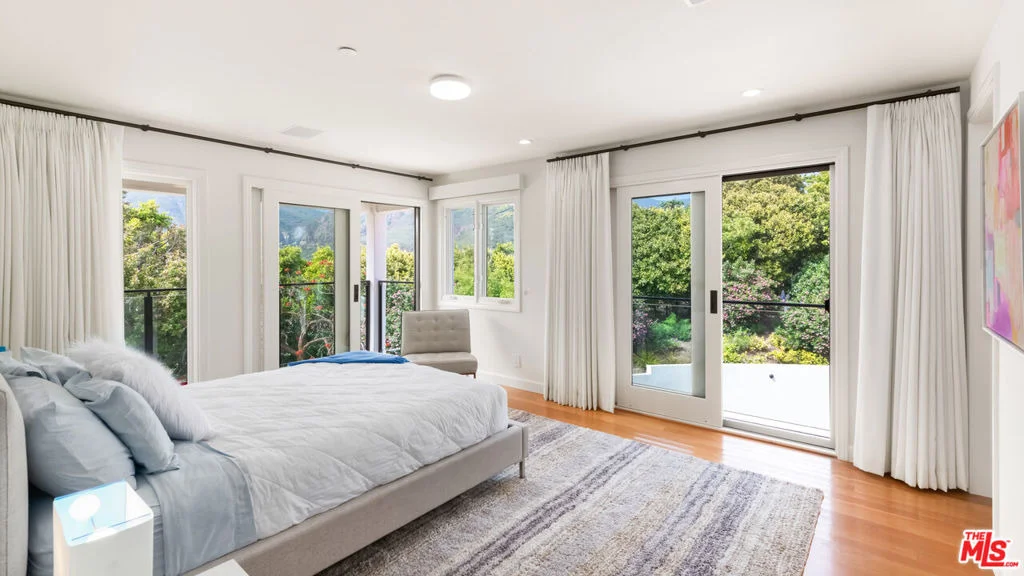 Photo of 27445 Winding Way