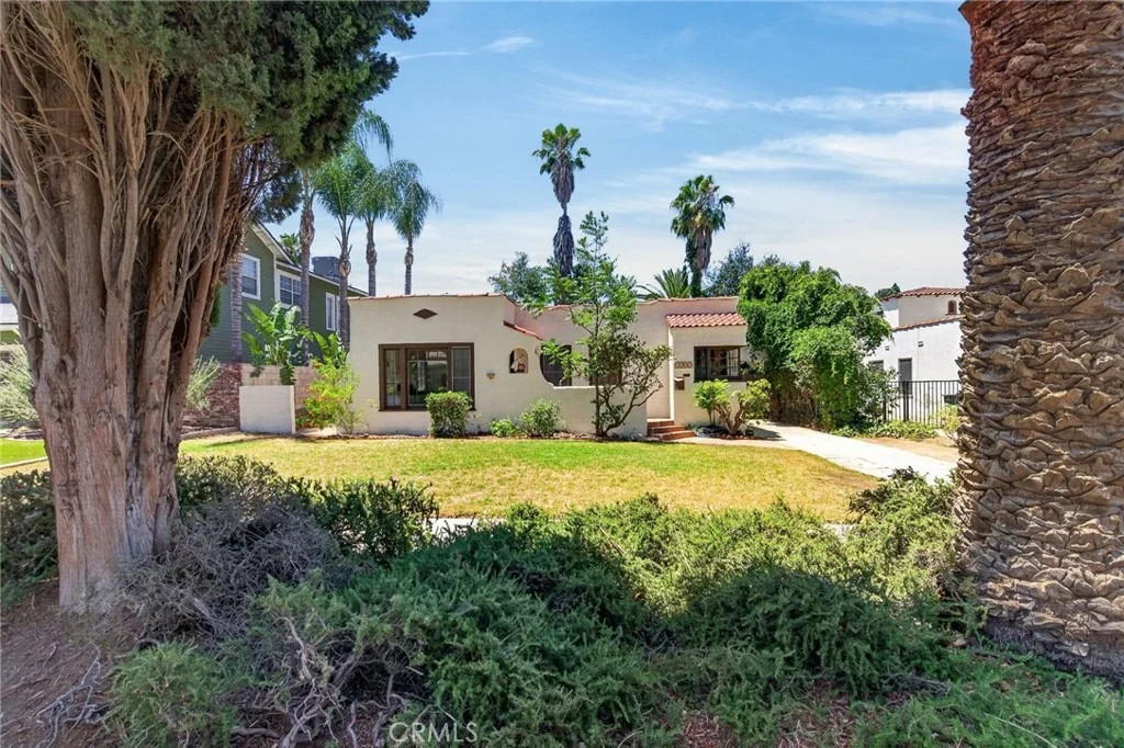 Photo of 3956 Beechwood