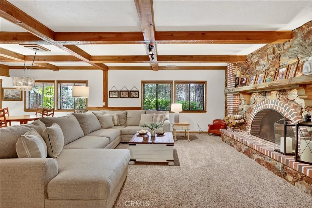 Photo of 360 Riviera Drive