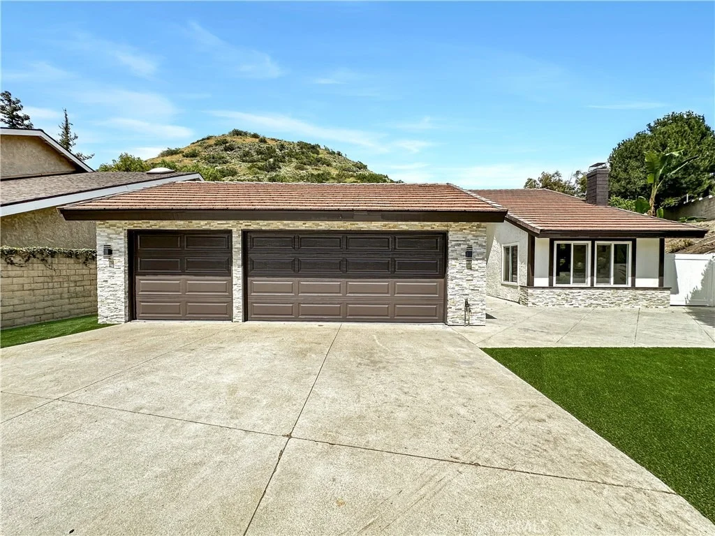 Photo of 5519 E Avenida Palmar