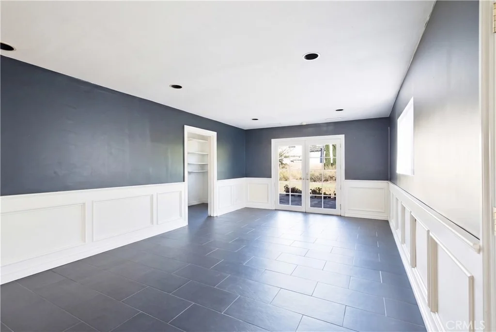 Photo of 7032 Encino
