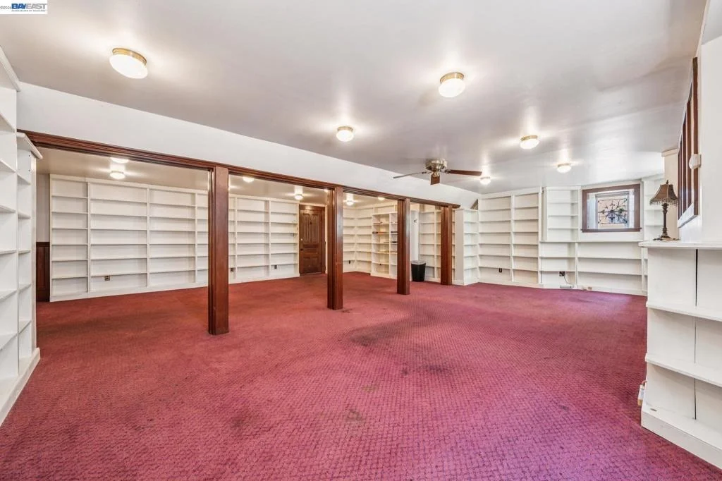 Photo of 2242 San Antonio Ave