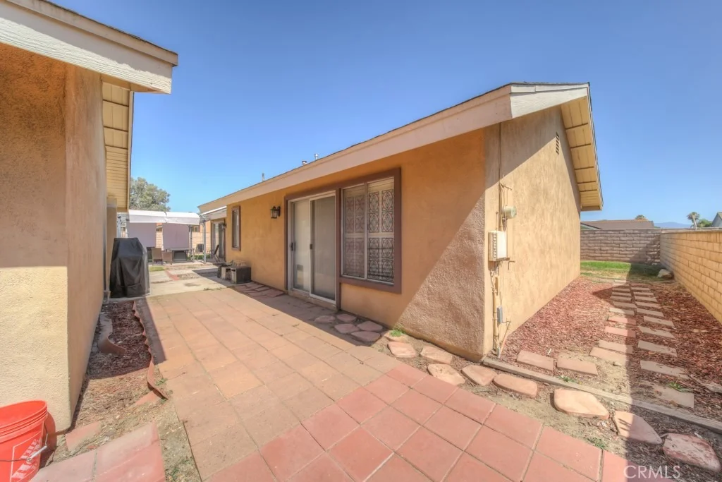 Photo of 6591 Grant