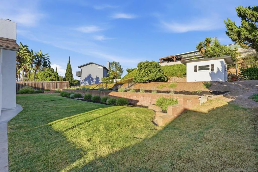 Photo of 6375 Primrose Drive