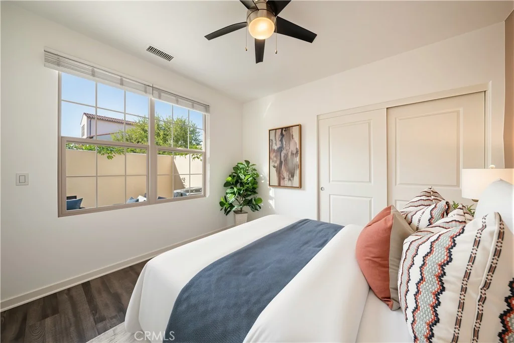 Photo of 56 Bay Laurel