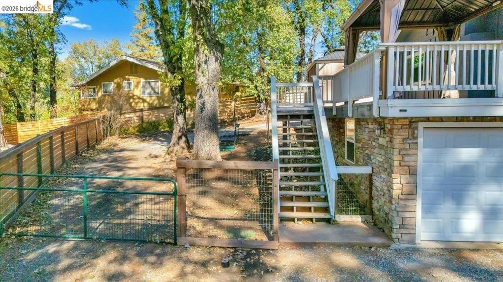 Photo of 5827 Lookout Ct