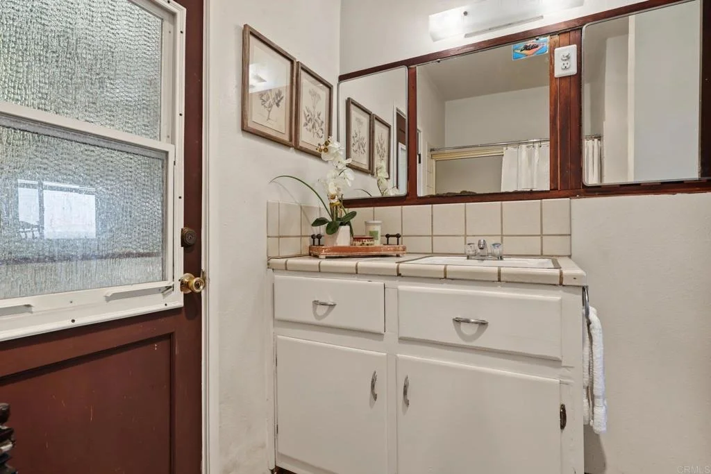 Photo of 4383 Canterbury Drive
