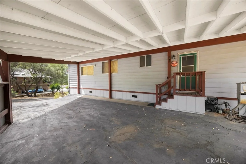 Photo of 352 Lodgeview
