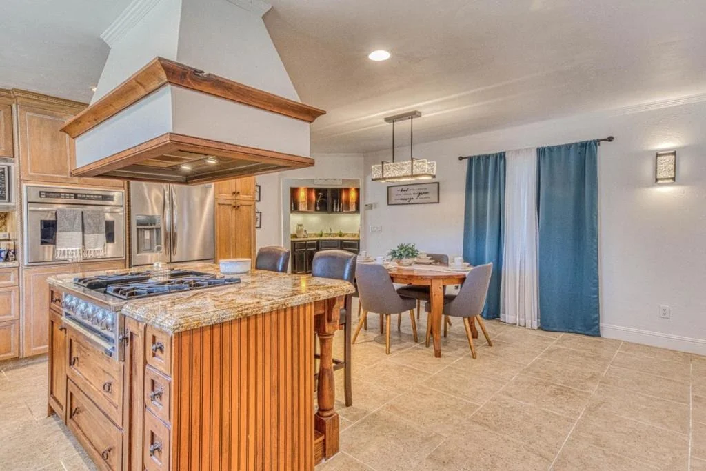 Photo of 9625 Oracle Oak Place