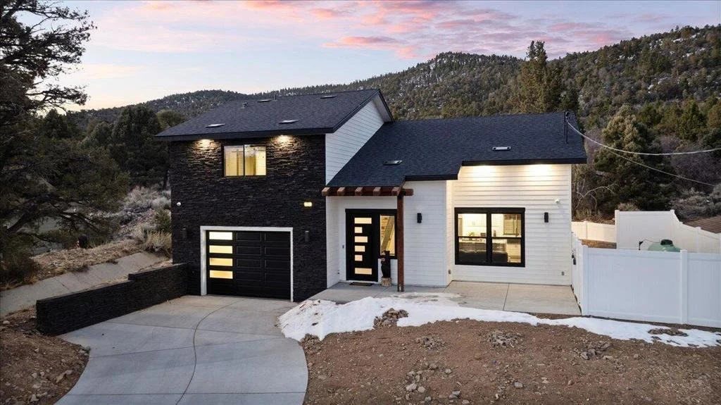 Photo of 47145 Skyview Drive