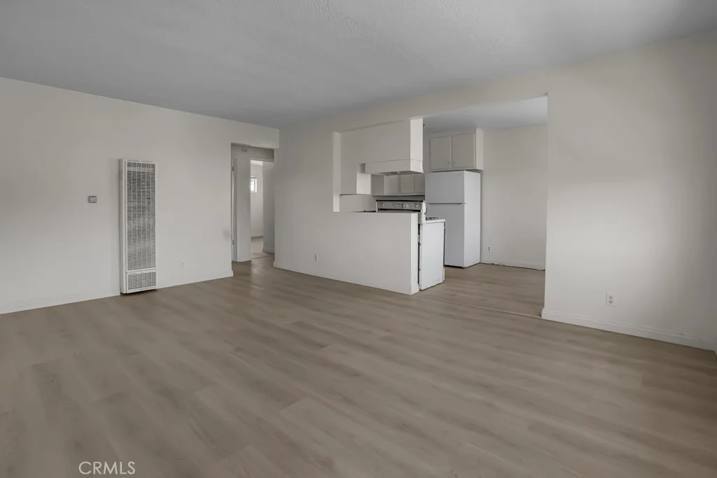 Photo of 116 E Alondra