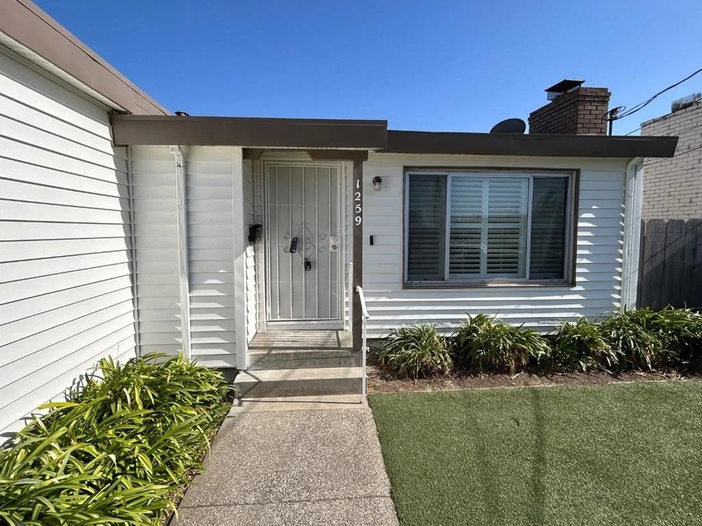 Photo of 1259 Summit Drive