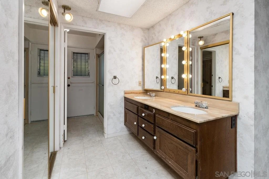 Photo of 1685 Calle De Cinco