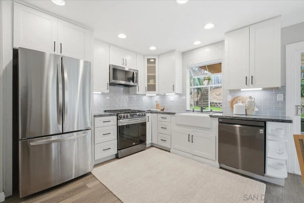 Photo of 427 Ponte Ave