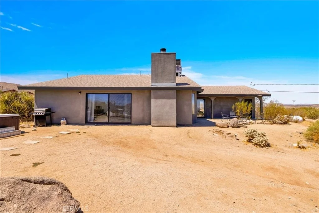 Photo of 7119 Saddleback Road