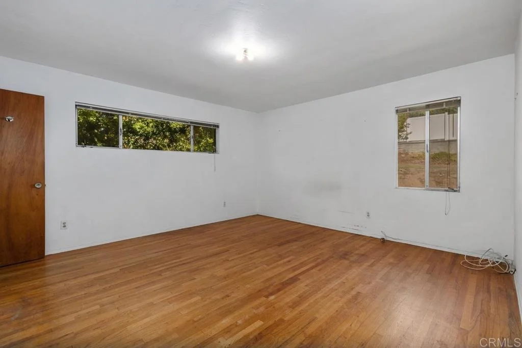 Photo of 2947 Helix Street
