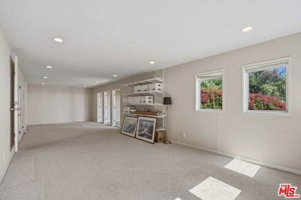 Photo of 2965 Seabreeze Drive