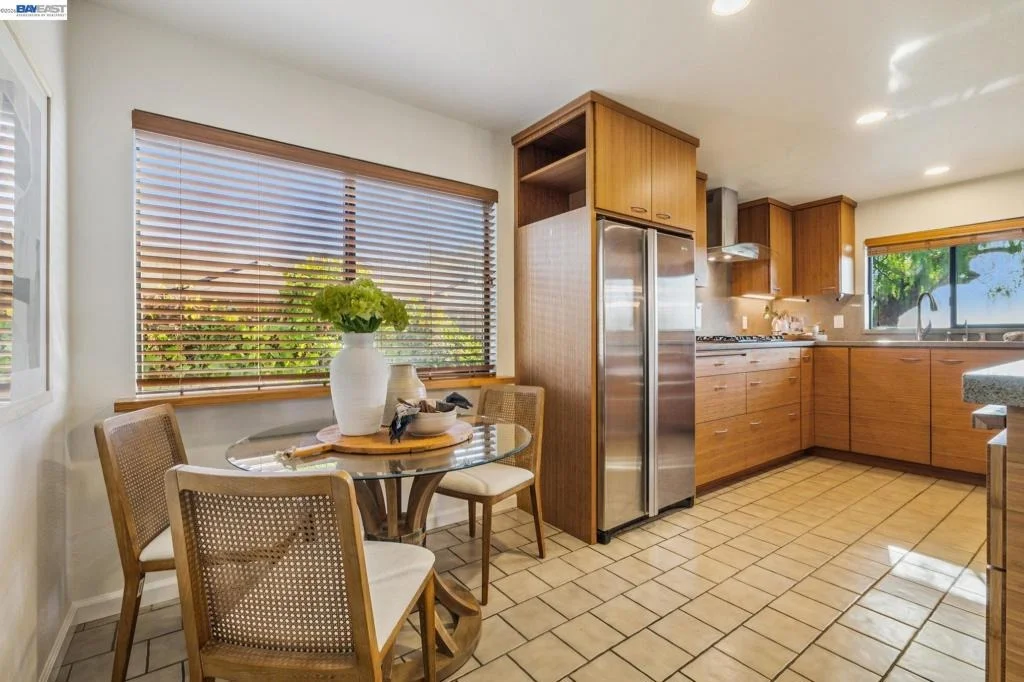 Photo of 5624 Greenridge Rd