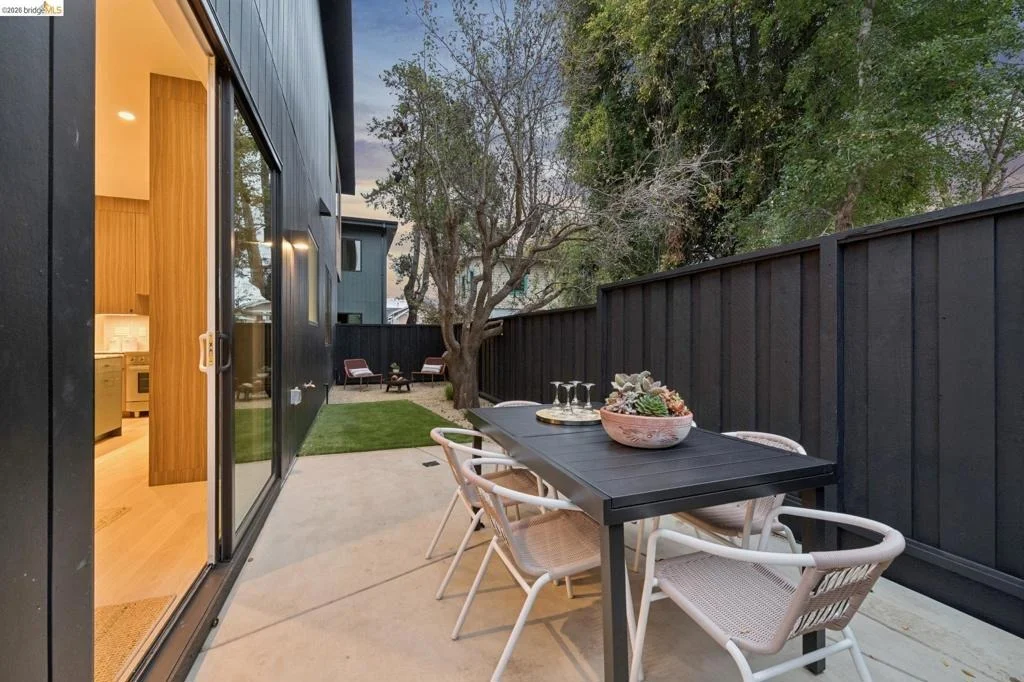 Photo of 1523 Stuart