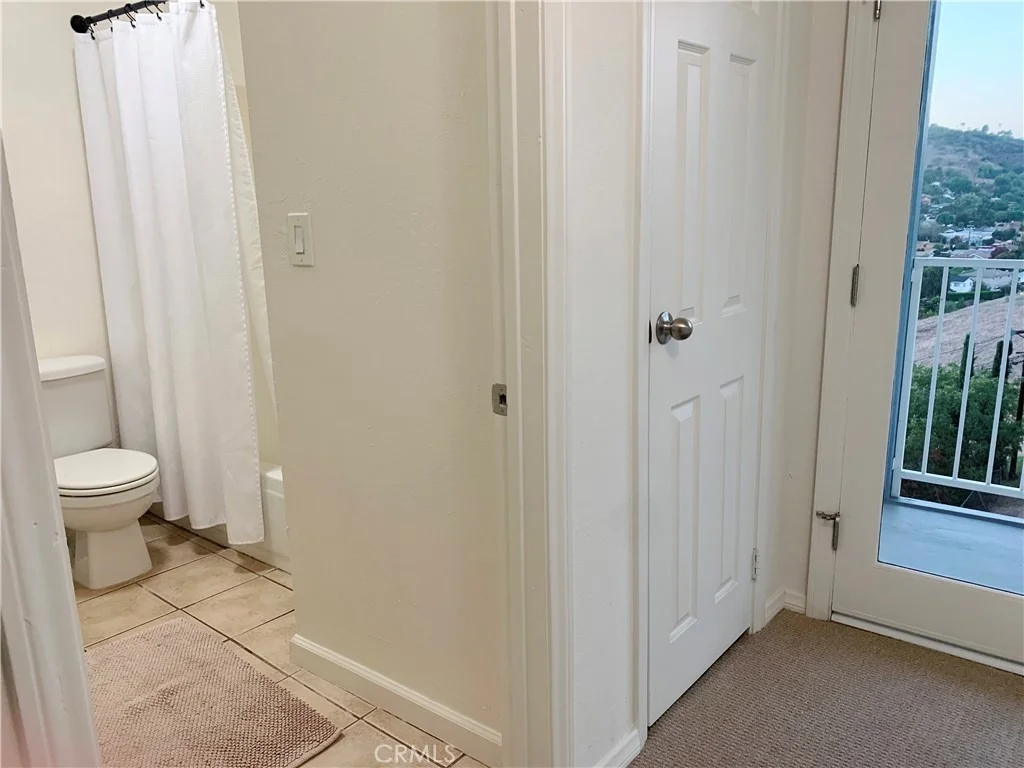 Photo of 4053 Barrett Road