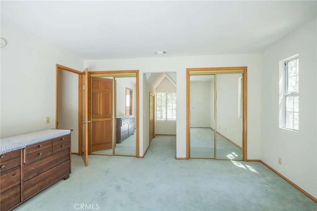 Photo of 499 Bel Air Drive