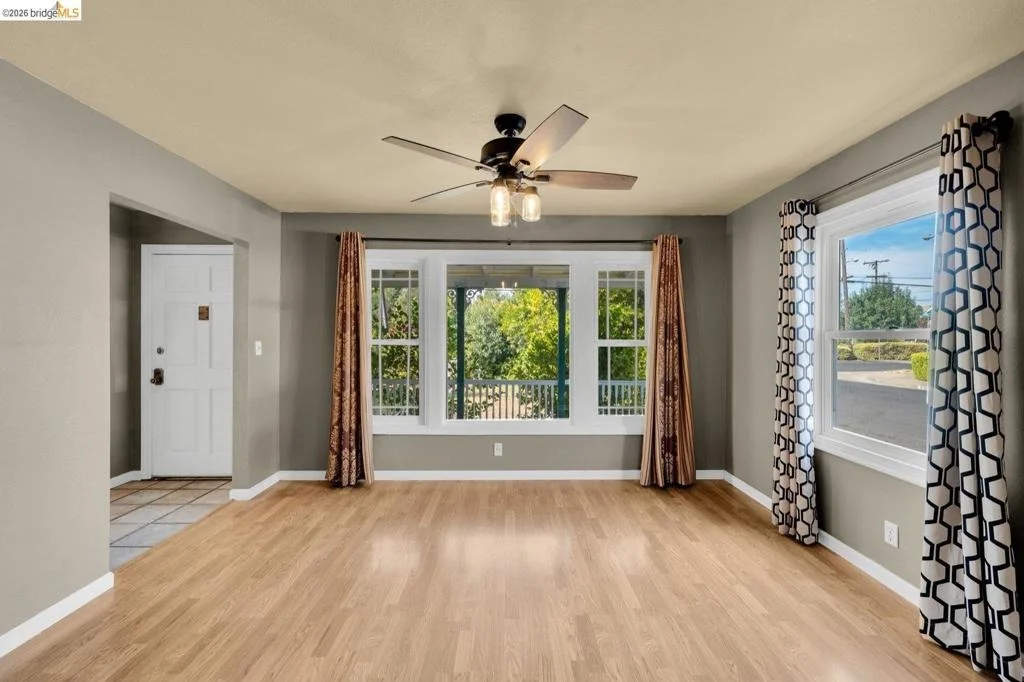 Photo of 3742 Walnut Ave