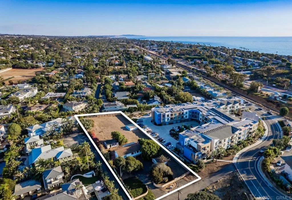 Photo of 163 La Costa Avenue