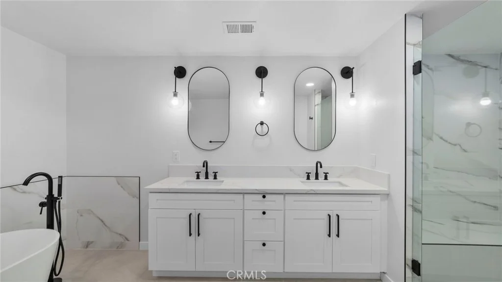 Photo of 1726 Kings Road