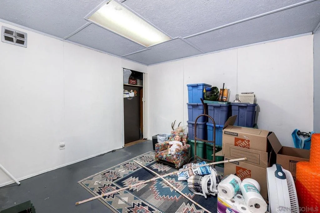 Photo of 965 Spinel Ave