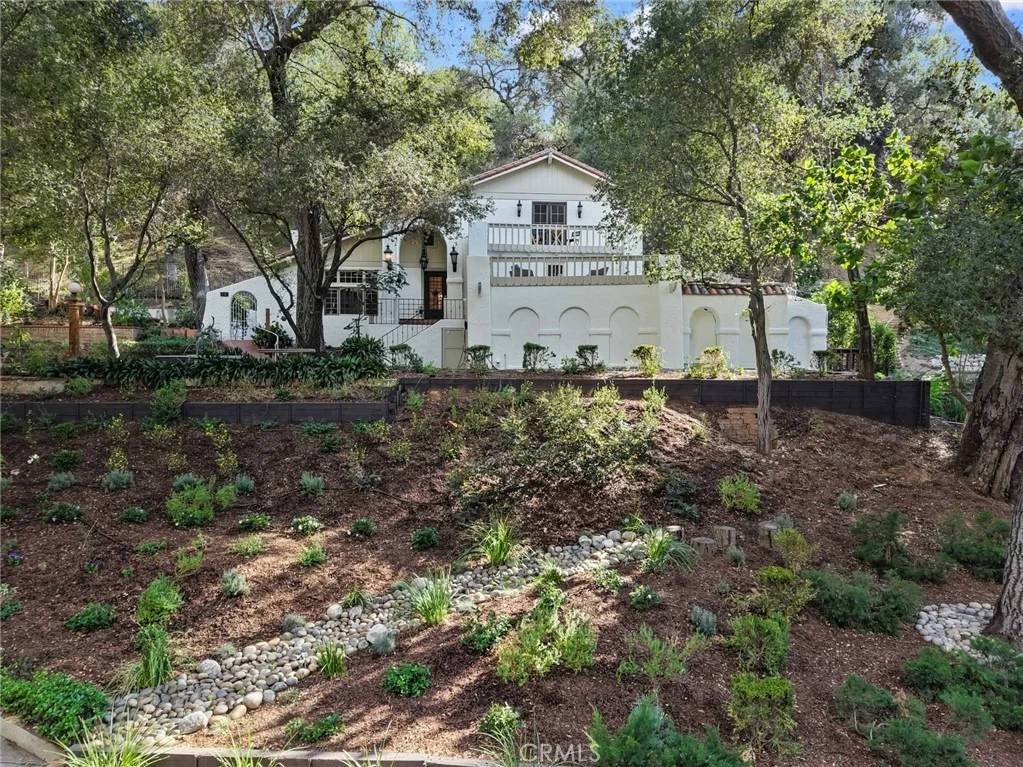 Photo of 16 Hidden Valley Road