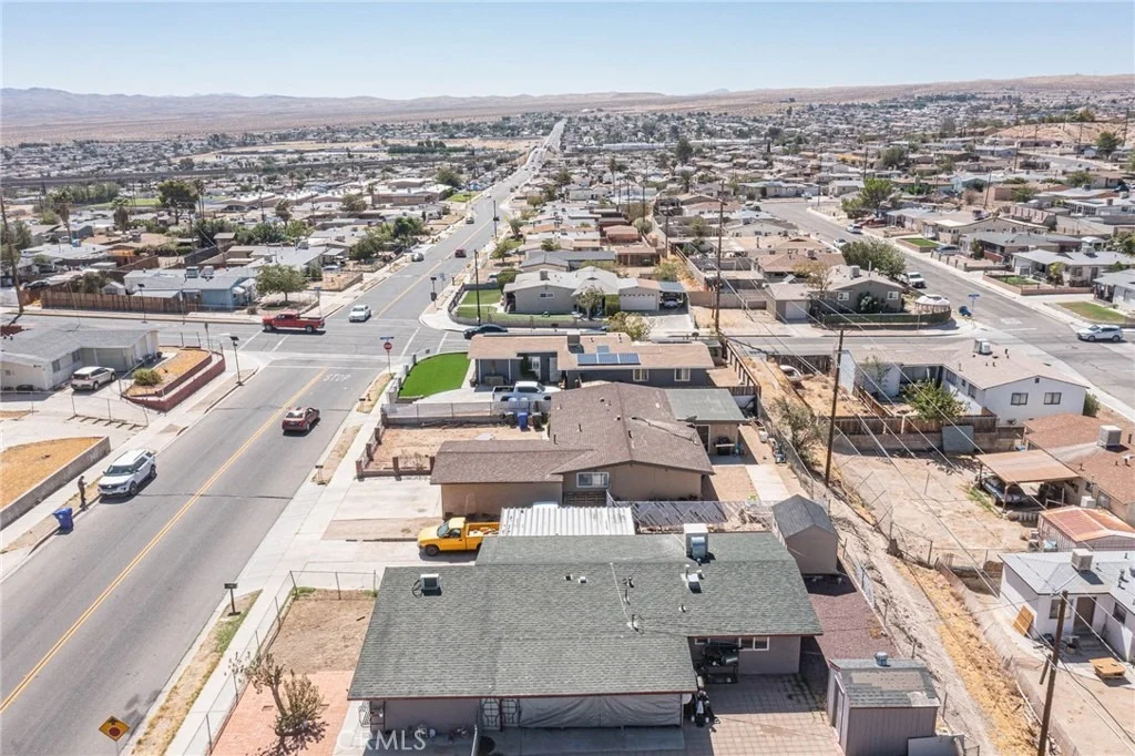 Photo of 560 S Muriel
