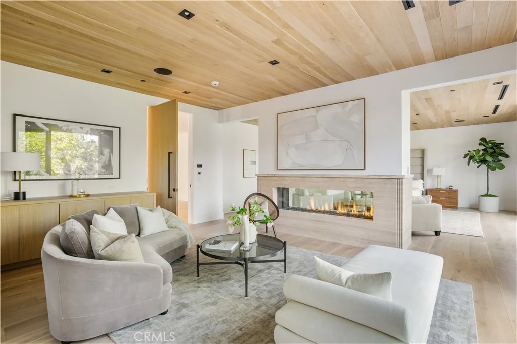 Photo of 24341 ROLLING VIEW Road