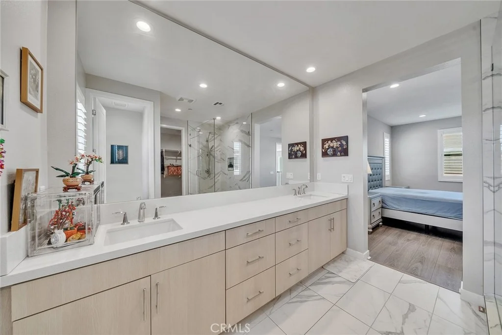 Photo of 220 Amber Oak